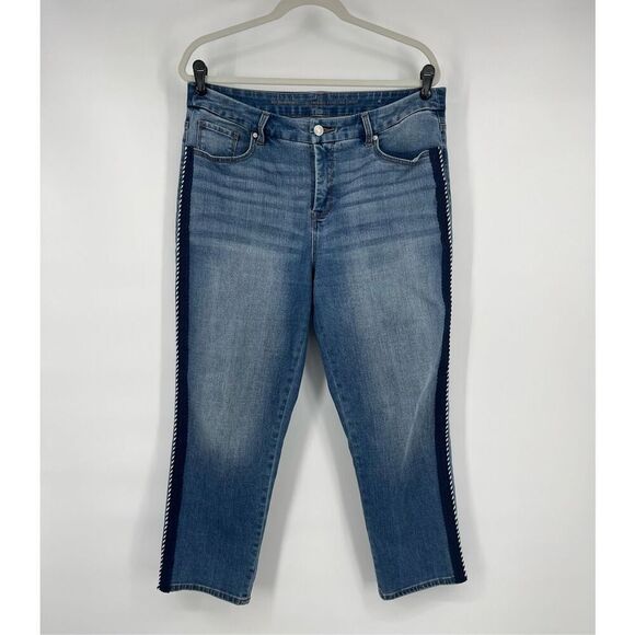 Chico's So Slimming Girlfriend Slim Crop Jeans Crochet Lace & Twist Side Size 10 - Picture 1 of 7